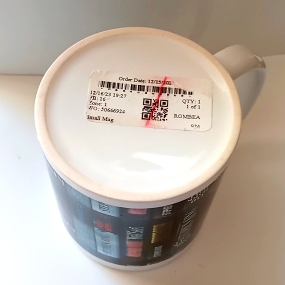 Stephen King Books Mug - Picture 4 of 4